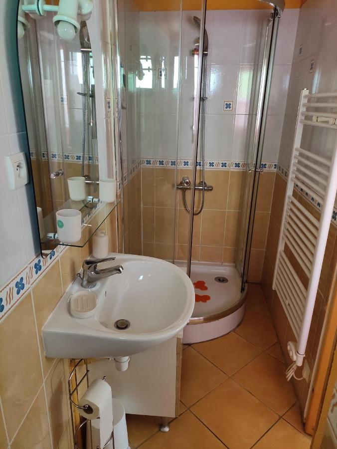 Confortable Maison De Village En Pierre Typique Moltig les Bains Eksteriør bilde