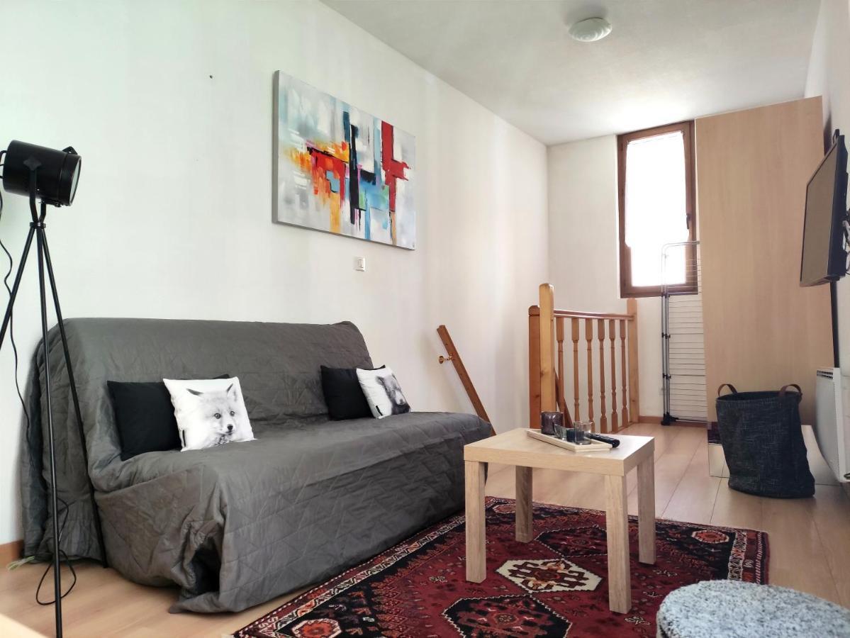 Confortable Maison De Village En Pierre Typique Moltig les Bains Eksteriør bilde